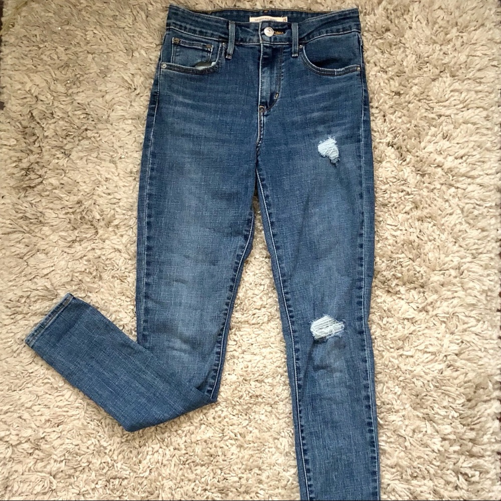 Levi’s 721 High Rise Skinny Jeans